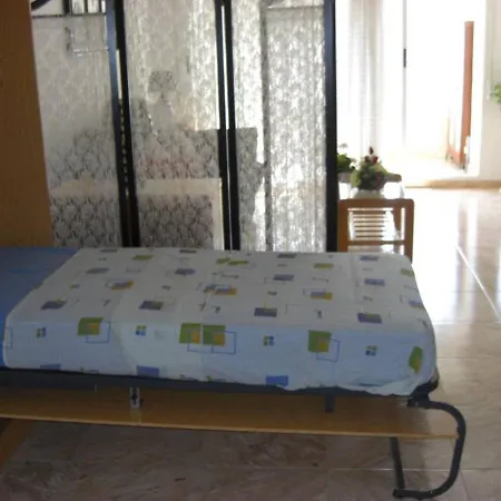 Cosy Near The For 1 To 3 Persons Torrevieja